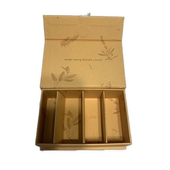 Saje Essential Oil Cardboard Magnetic Case Travel Holds 4 - Picture 2 of 2